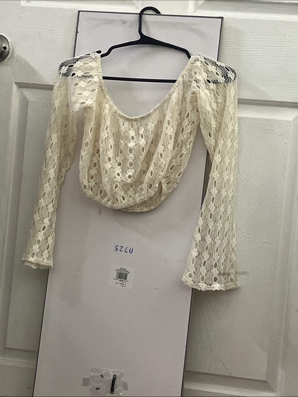 Women’s Cream Crochet Lace Long-Sleeve Top